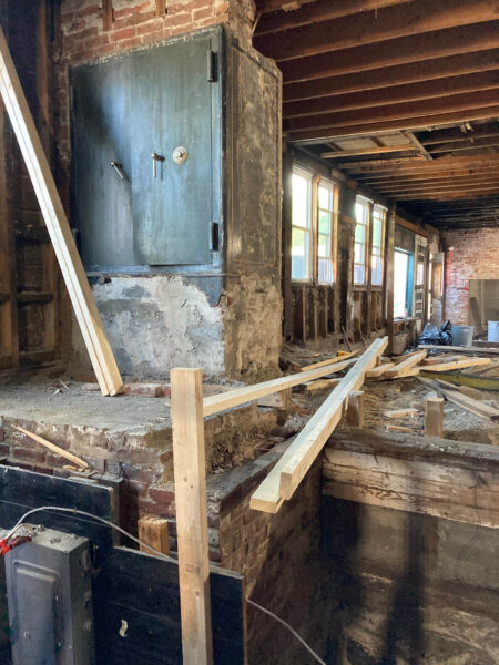 The original safe in basement before it was removed from the Parker J. Noyes building.